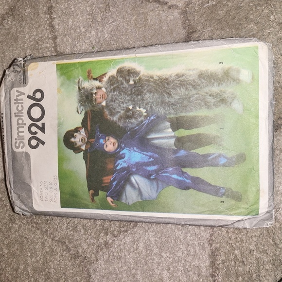 1979 Halloween Patterns - Picture 1 of 1